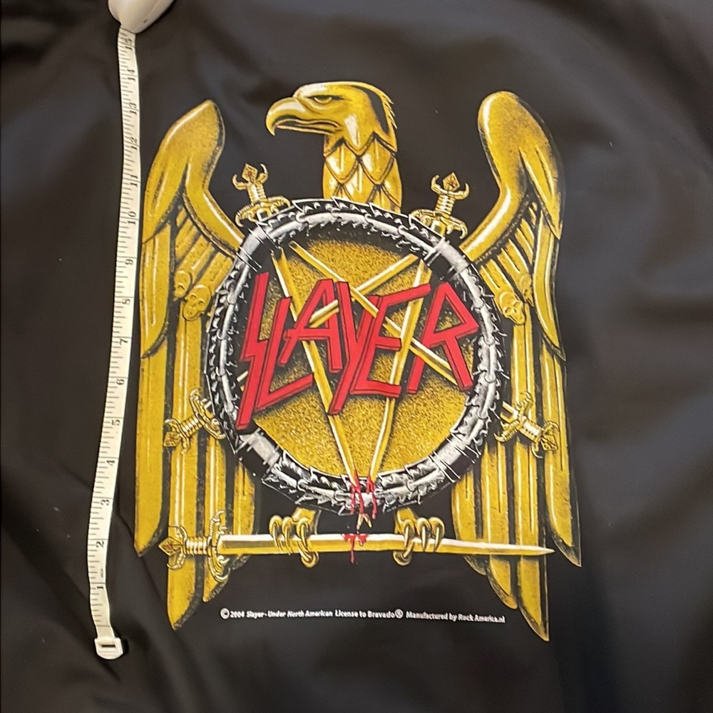 Officially licensed vintage Slayer trench coat w/ inner liner vest and hoodie. - Picture 10 of 13